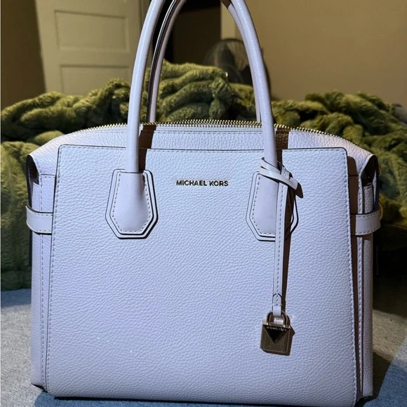 Michael Kors Women's Blush Pink Wallet and Purse - Picture 1 of 16